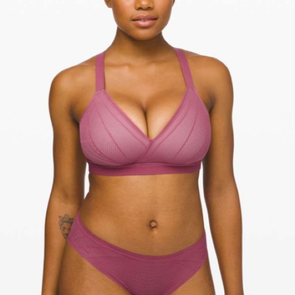 Lululemon awake to lace smoky blush bra